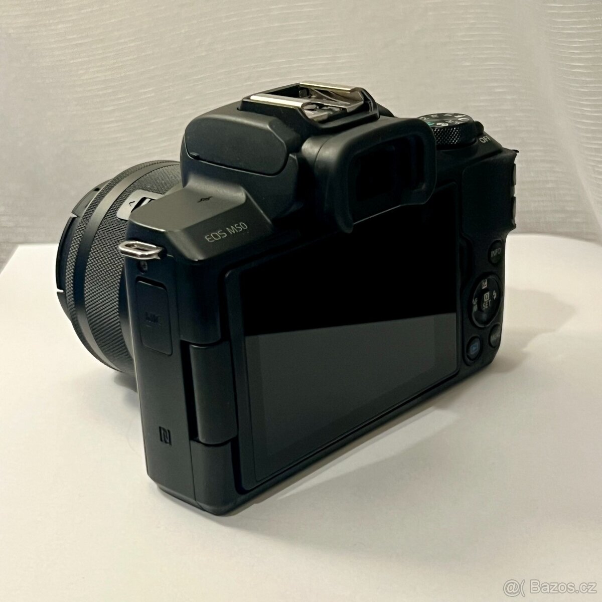 Canon EOS M50 + setový objektiv - 4