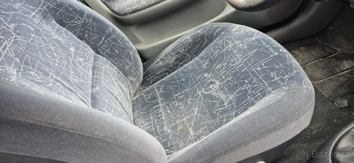 Renault Megane 2.0 16v F7R 2x Hatchback - 4