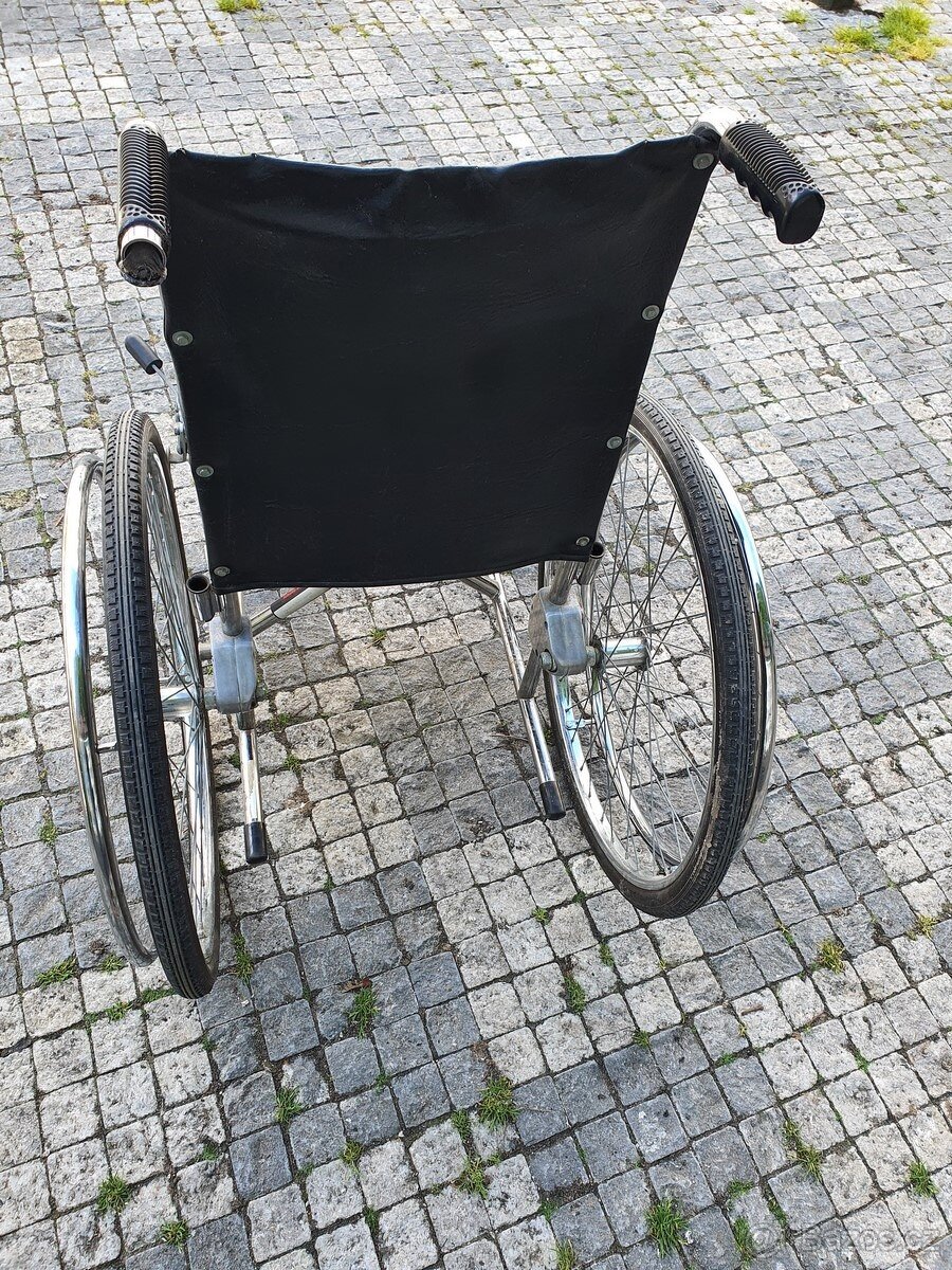 invalidní vozík, levný - 4