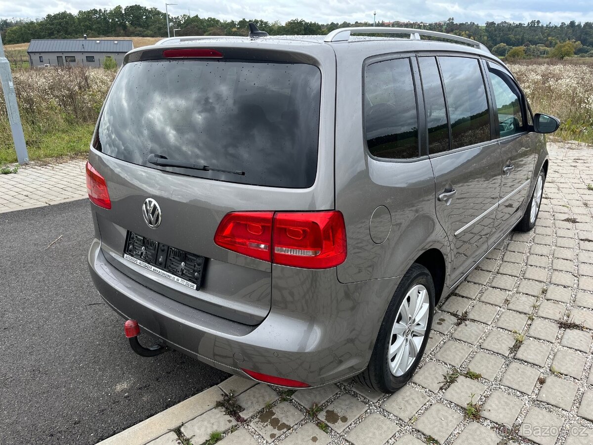 Volkswagen Touran 2.0 TDI 125kW Highline DSG tažné - 4