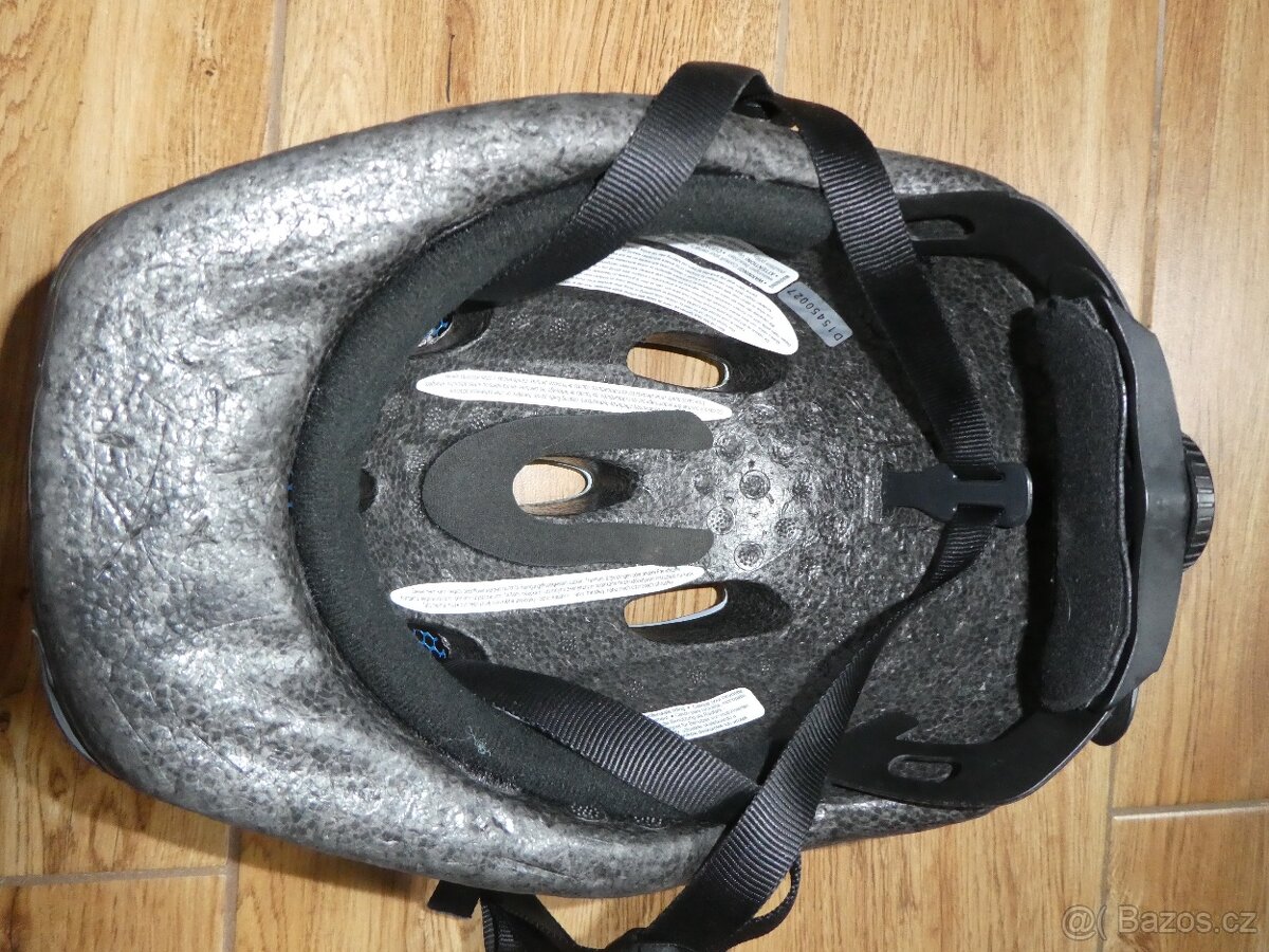 Dětská cyklistická přilba - 4