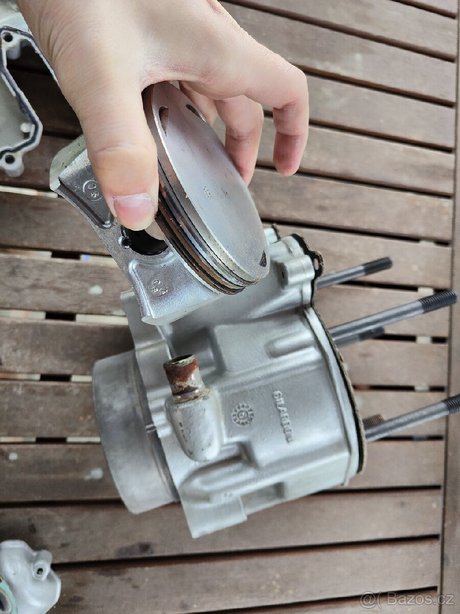 Aprilia Pegaso 650 - díly - motor - 4