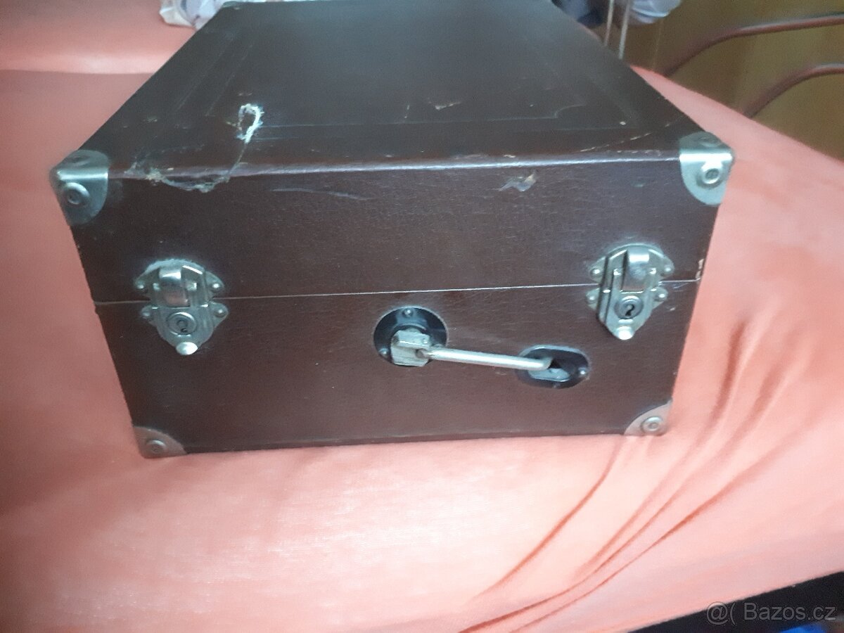 Starožitný gramofon na kliku - 4