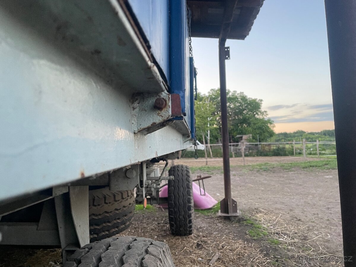 Traktorový vlek 8t - 4