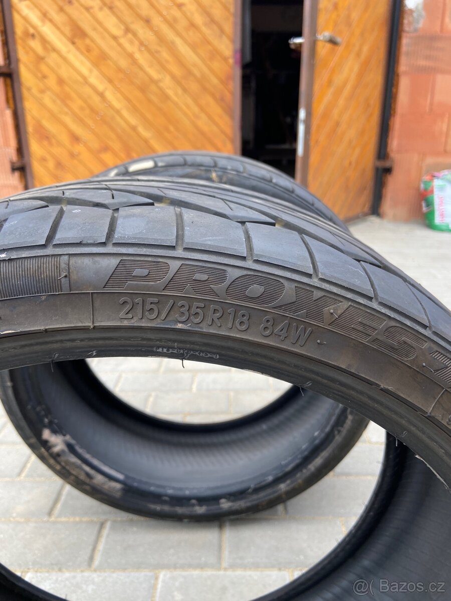 Pneu Toyo Proxes 215/35 R18 - 4