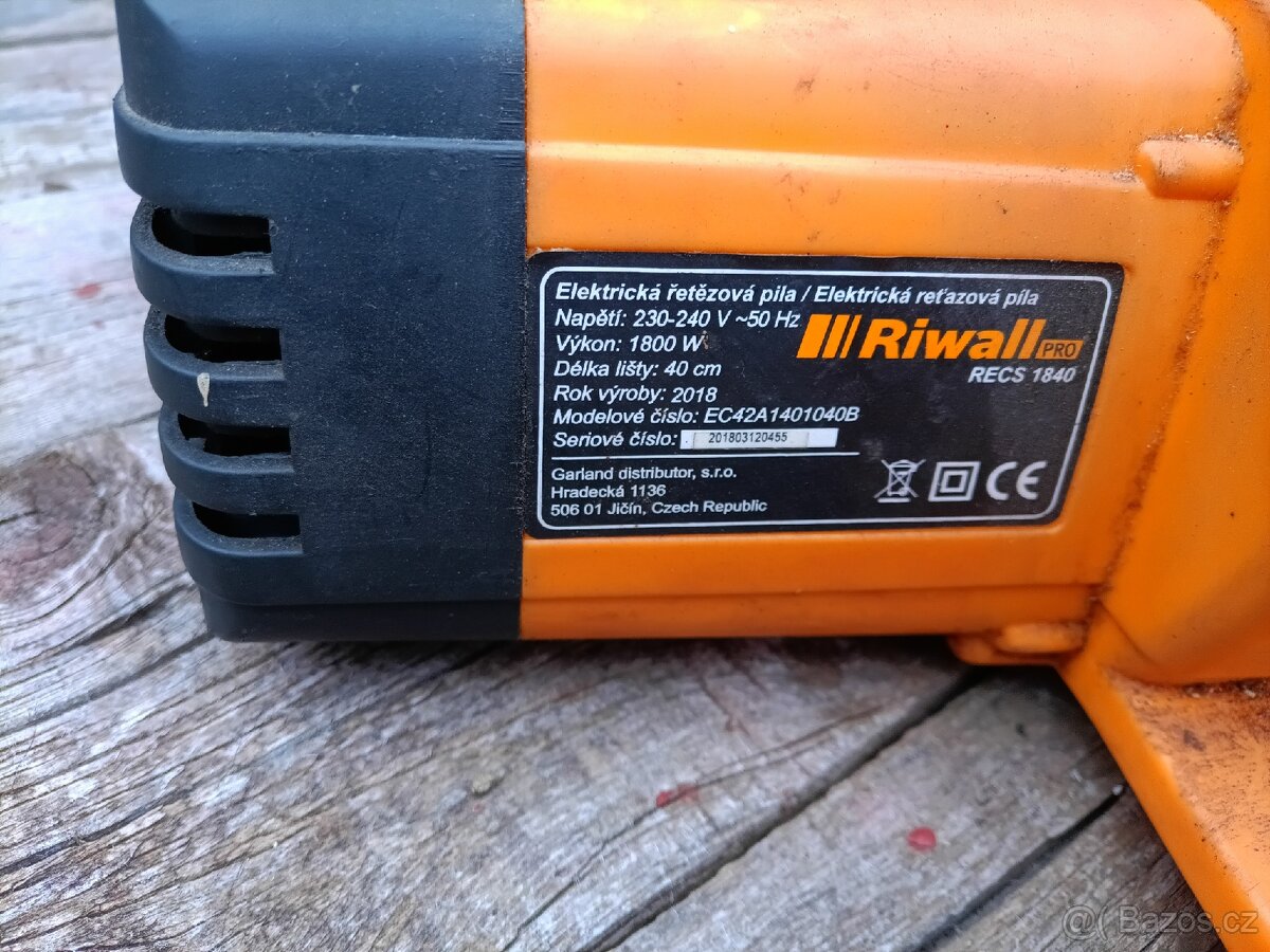 Elektrická pila Riwall - 4