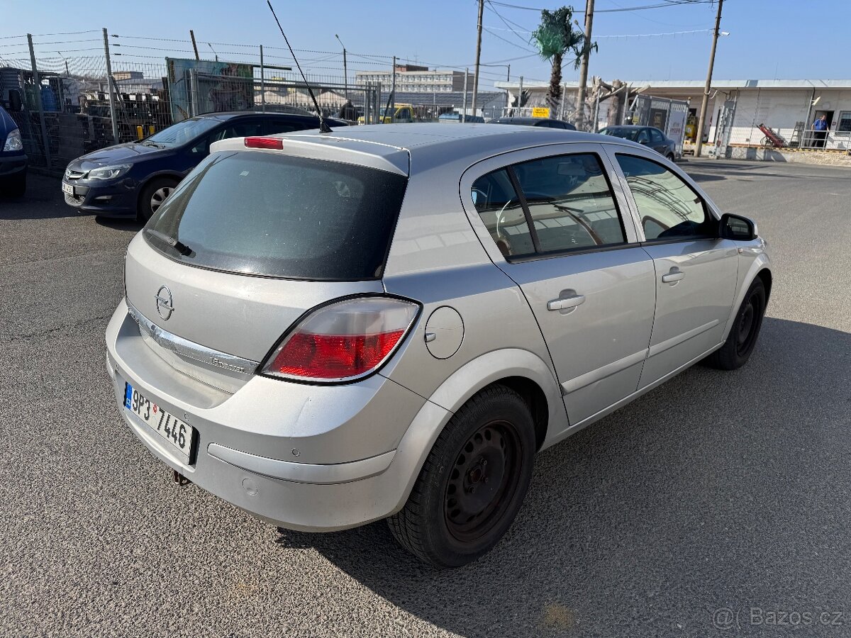 Opel Astra 1.6 benzin - 4