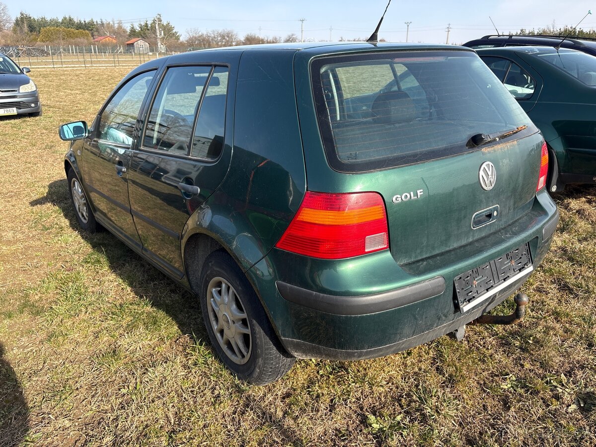 VW Golf 4 1.4 16v - 4