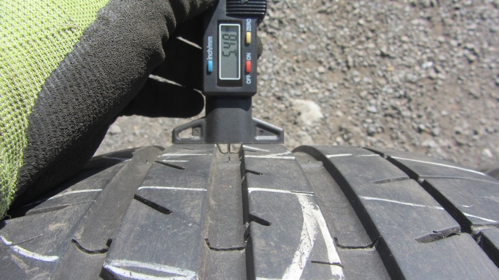 Letní pneu 225/45/17 Kumho - 4