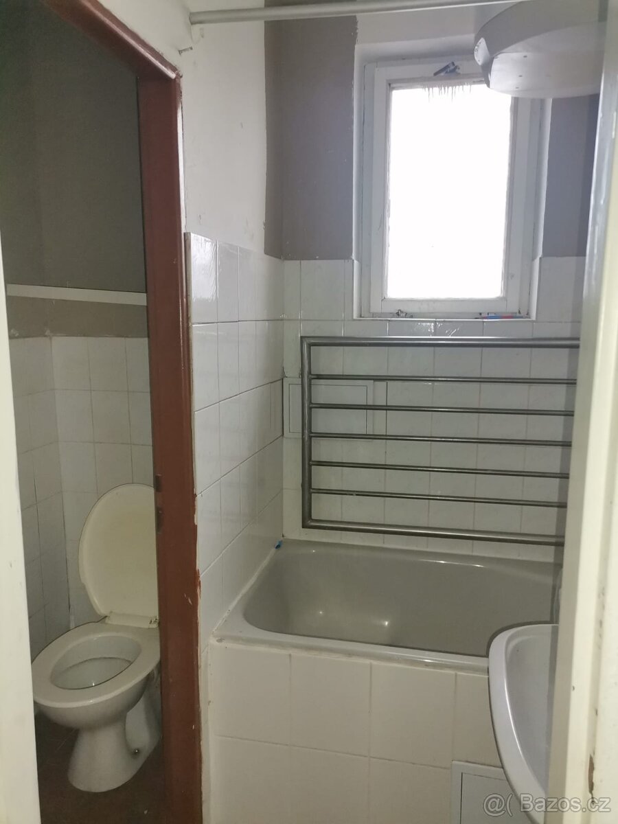 Pronajmu 3+1 Na Pískách Děčín - 4