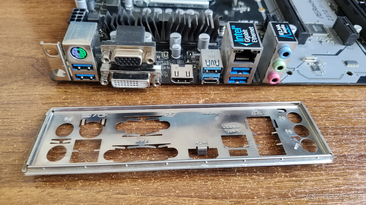 ASROCK Z370 Pro4 - 4