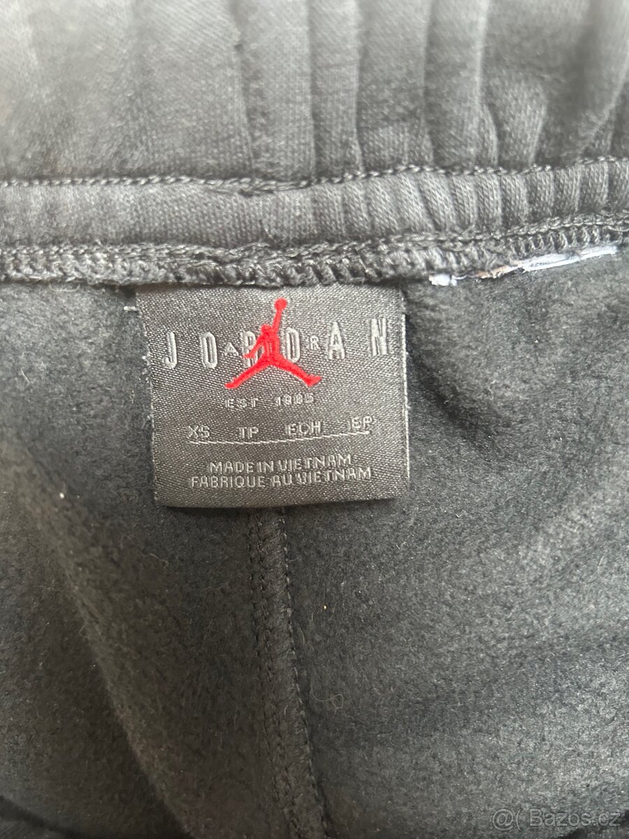 Černé pánské tepláky Jordan. - 4