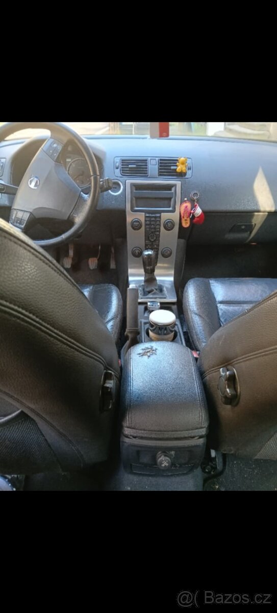 Volvo v50 - 4