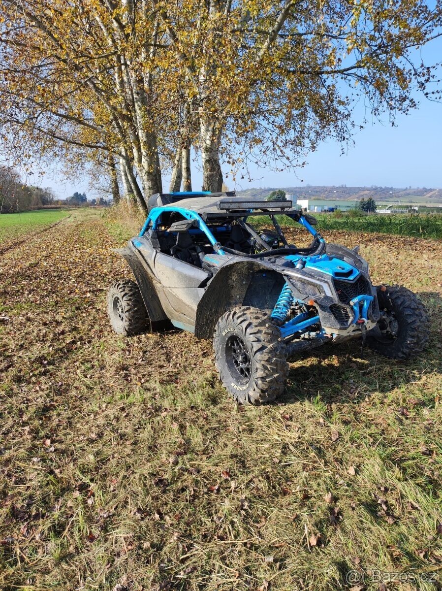 Can-Am MAVERICK 1000RC