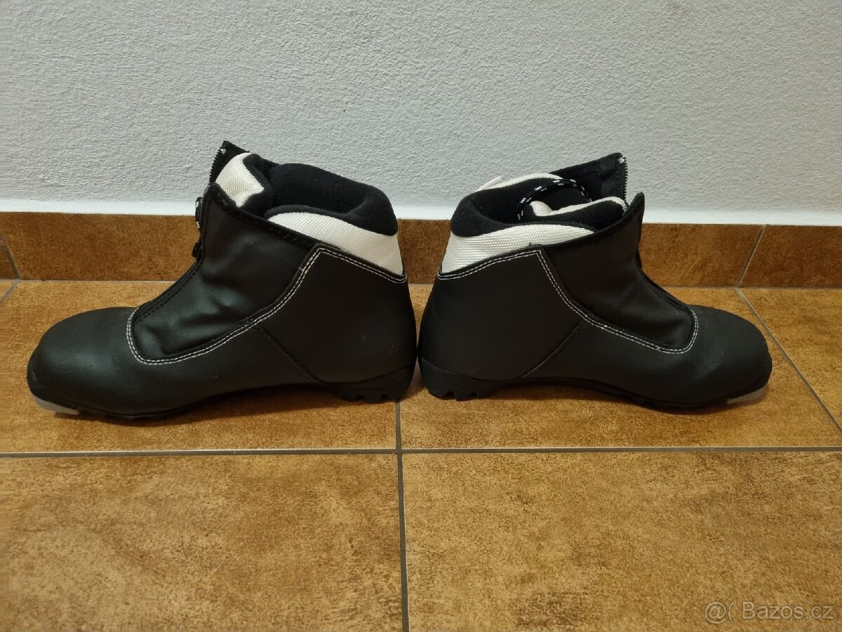 běžkařský set pro děti 140cm a boty Rossignol 40 - 4