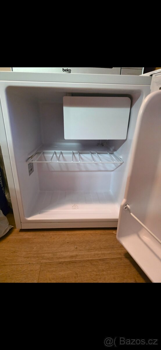 Malá mini lednička - 4