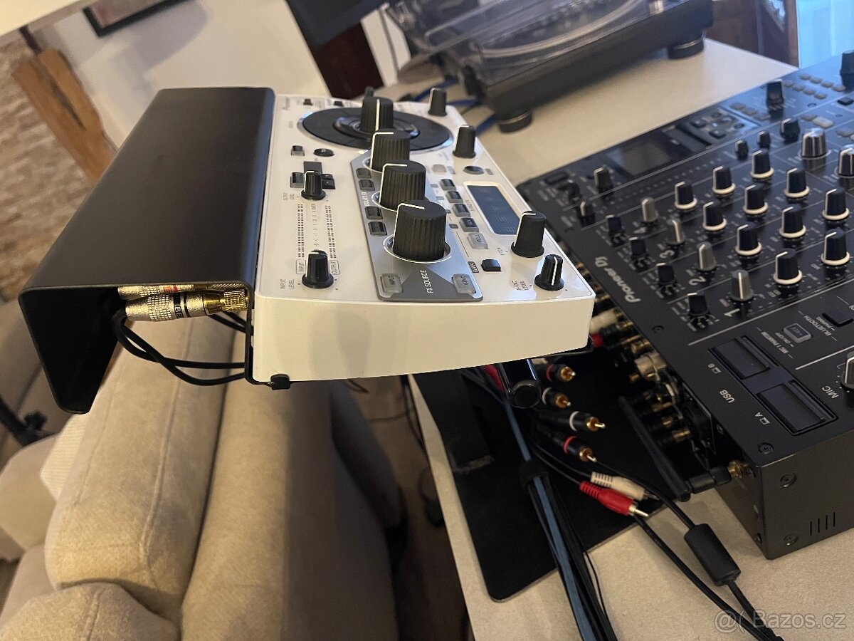 Pioneer dj rmx 1000 + stojan + UDG bag - 4