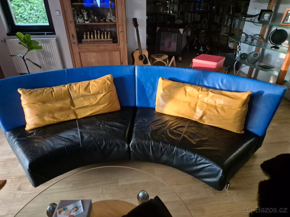 Designový celokožený gauč + křeslo– originální kus z výstavy - 4