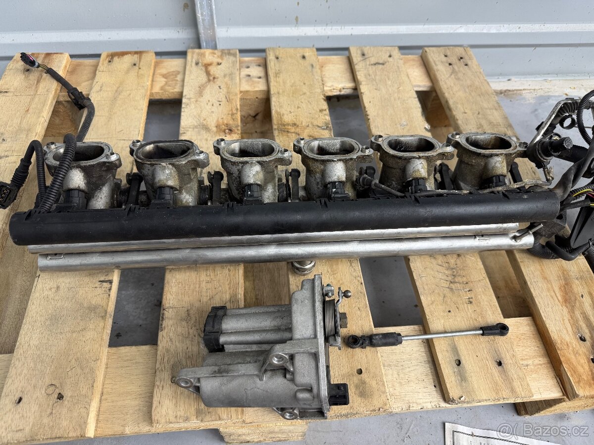 BMW E46 M3 motorové díly S54B32 - 4