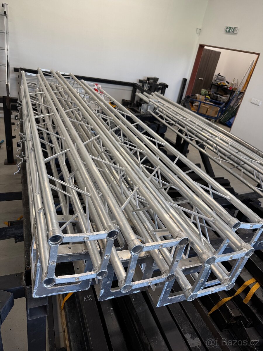 Hliníková konstrukce (na pódia) - 4