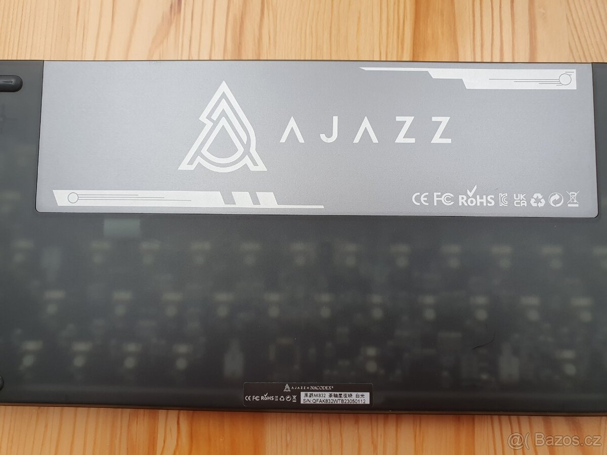 Bezdrátová mechanická klávesnice AJAZZ AK832 - 4