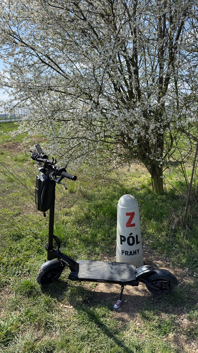 Koloběžka Kaabo Mantis 10 Plus 2022 - 4