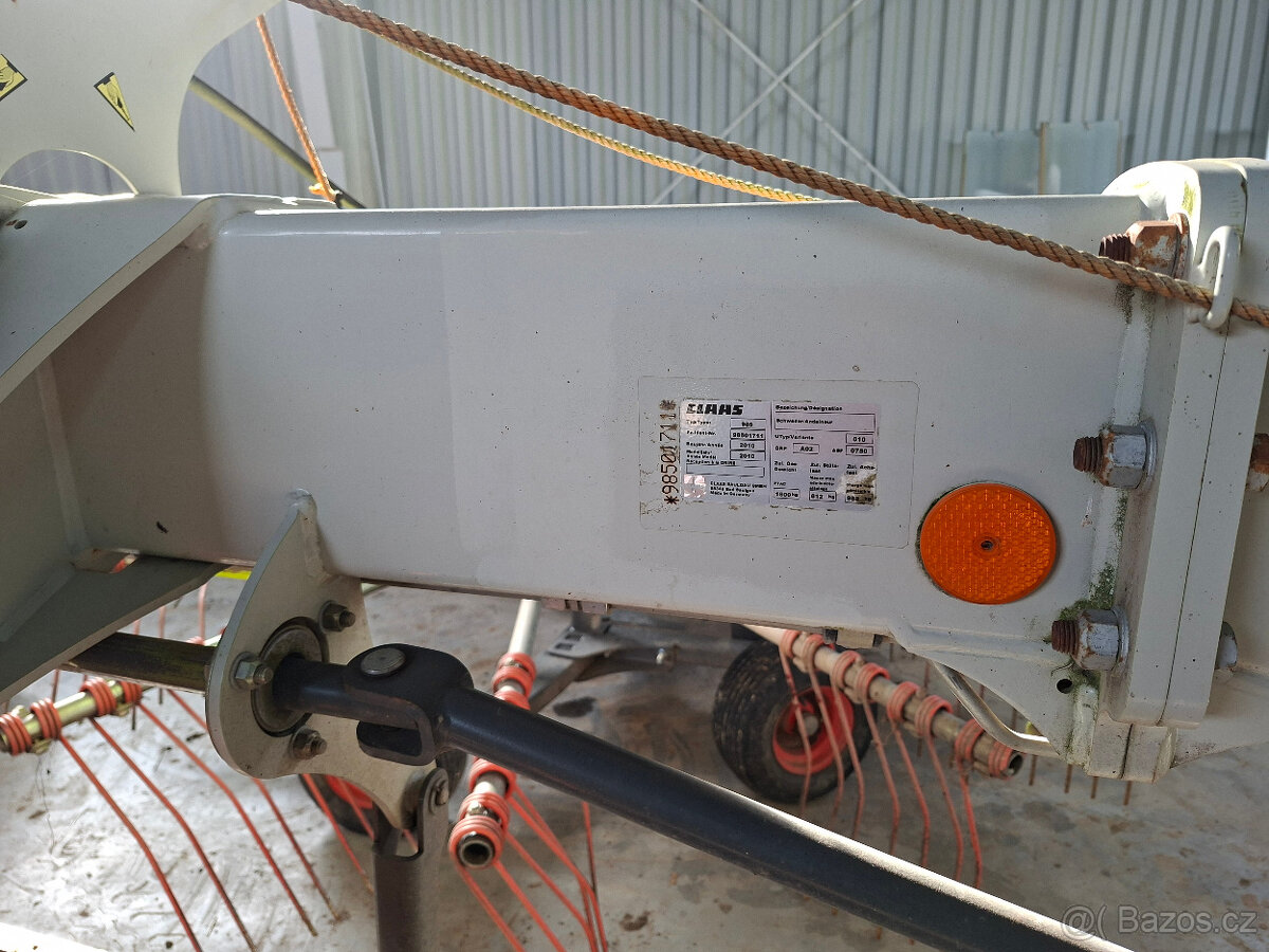 Nahrnovač píce CLAAS LINER 2600 - 4