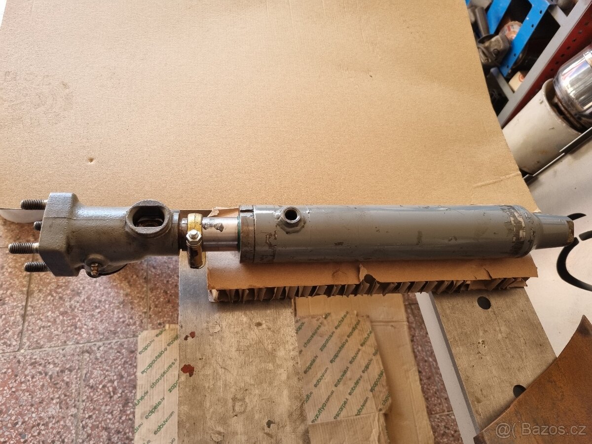 Posilovac rizeni avia - 4