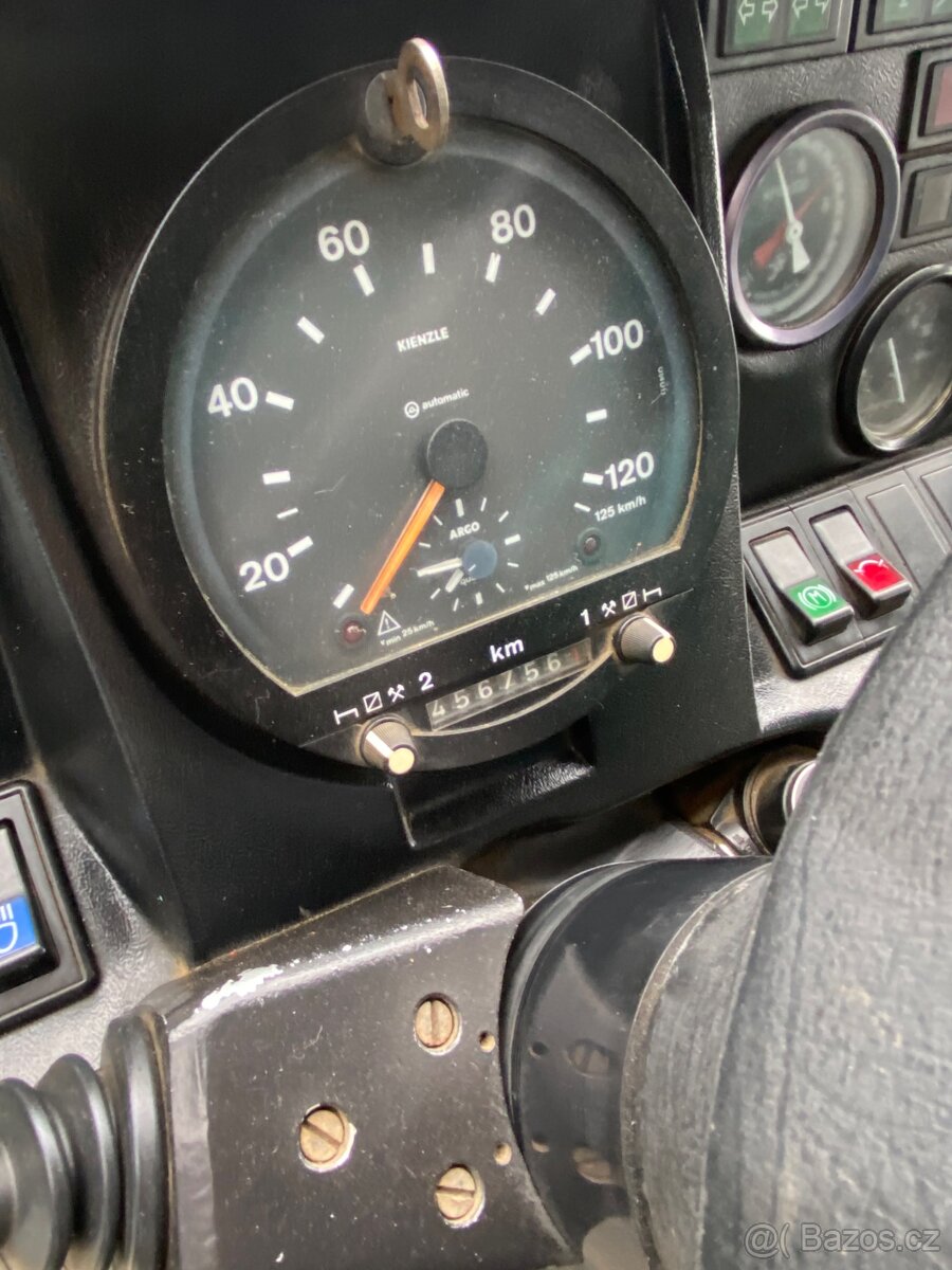 Tatra T815 4x4 Ahro - 4