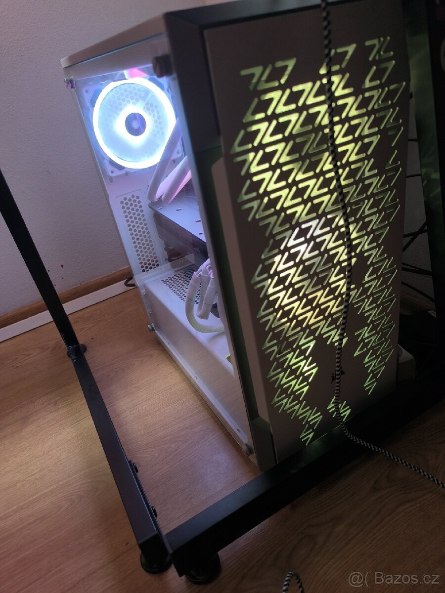 stolní PC - 4