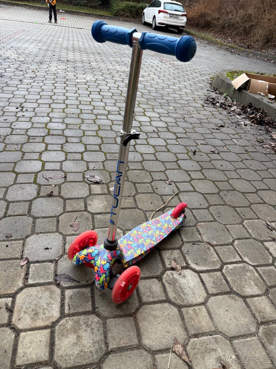 Dětská koloběžka Meteor Tucan - 4