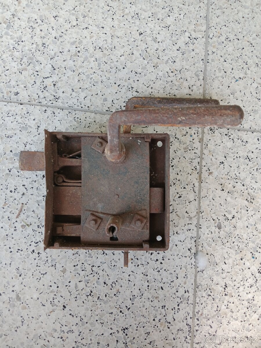 Dveřní kování - 4