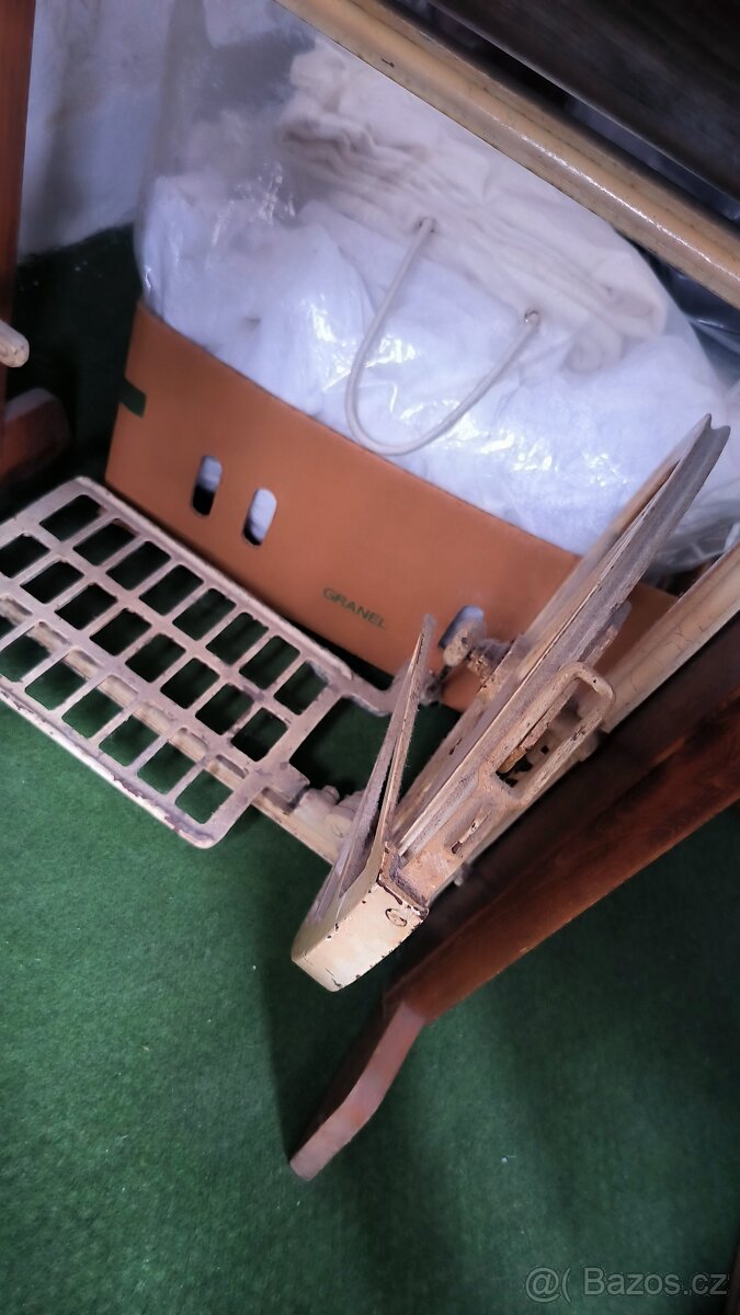 Šicí stroj Minerva funkční - 4