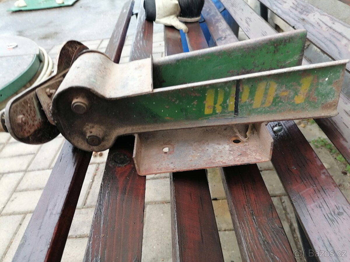 Řezačka kopřiv - 4