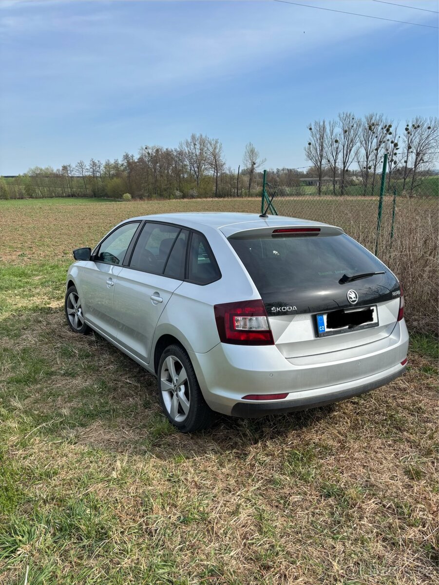 Prodám Škoda Rapid - 4