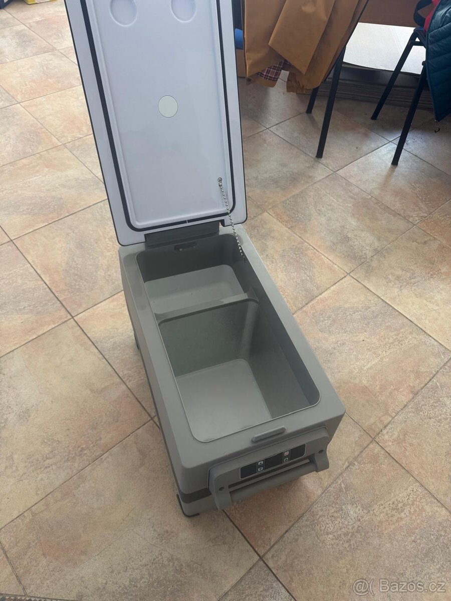 Kompresorová lednička 45l - 4