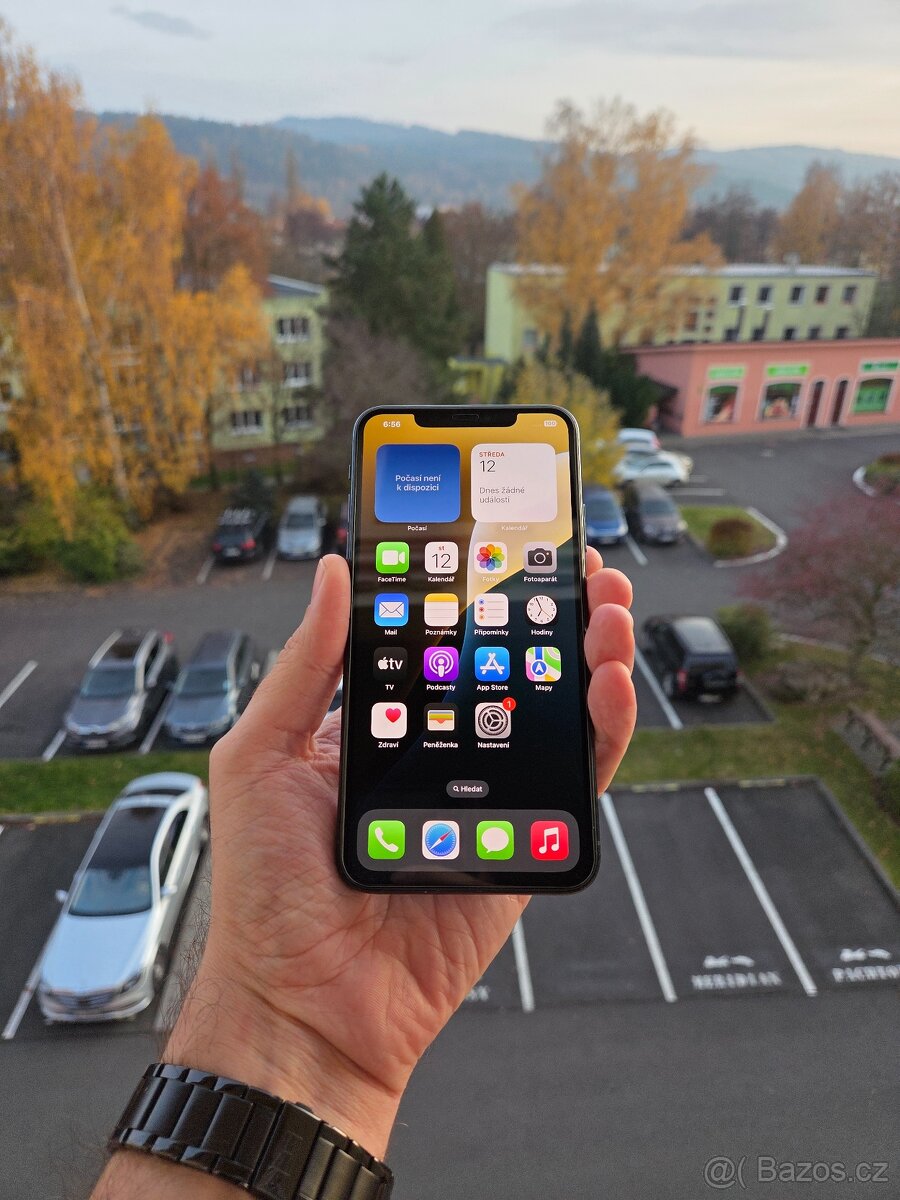 Apple iPhone 11 Pro Max 256GB Midnight green - baterie 100% - 4