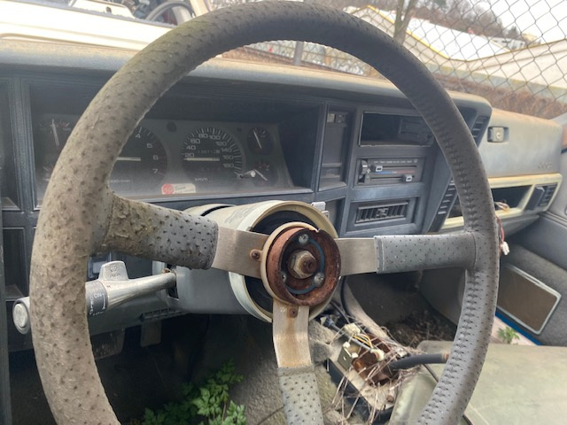 Jeep Cherokee XJ sport 4,0i  třídveřák