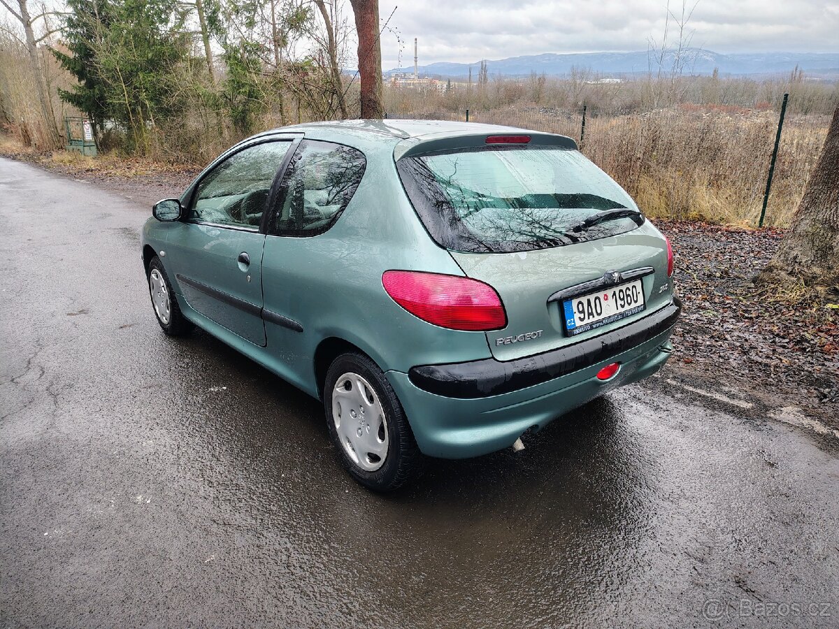 Peugeot 206 - 4