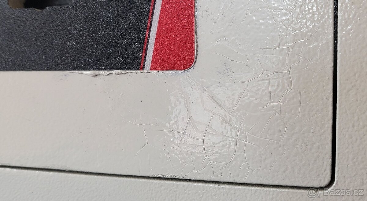 Stěnový sejf - trezor / nepožitý k zazdění - 4