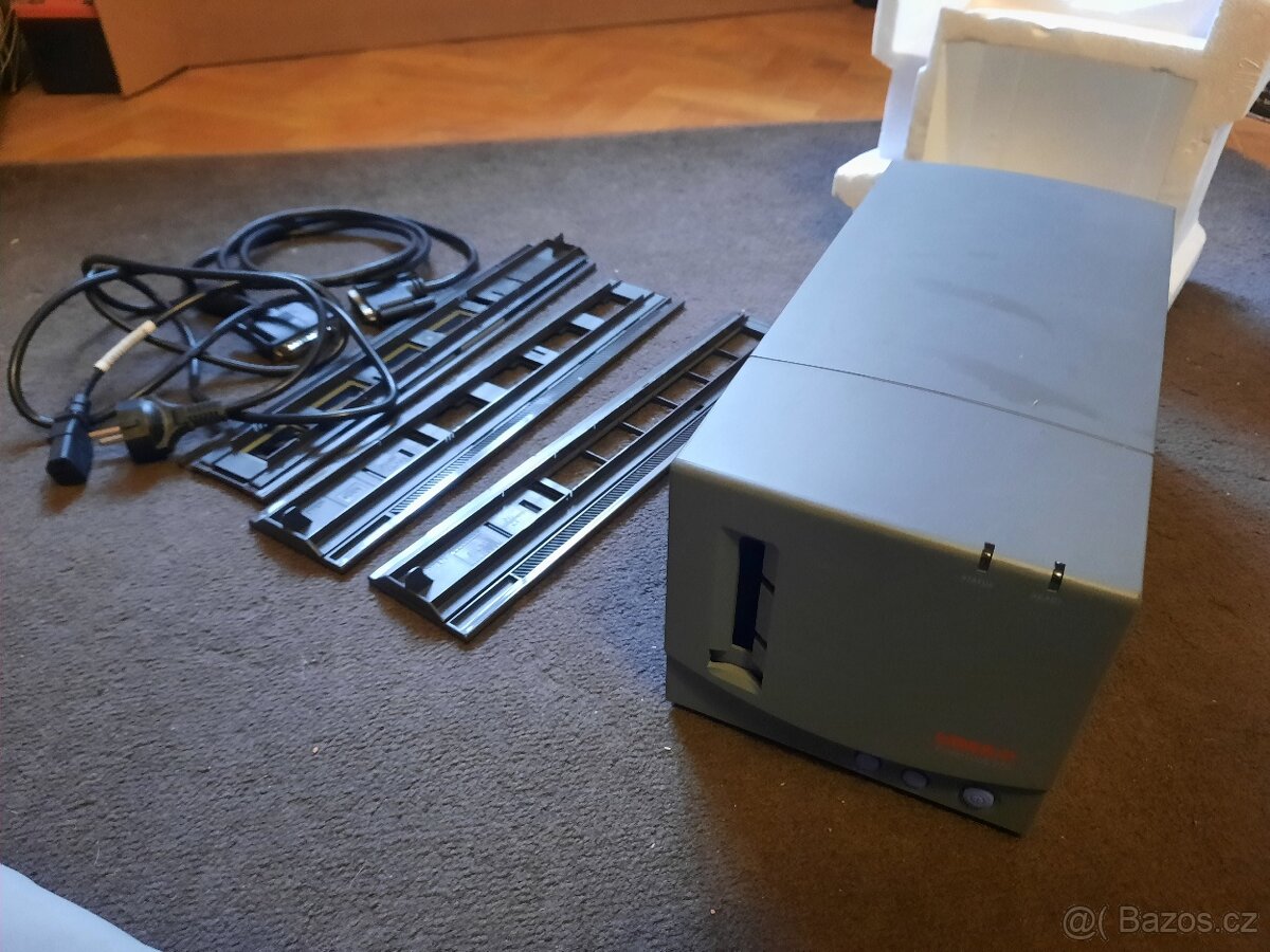 Kinofilmový skener Umax - 4