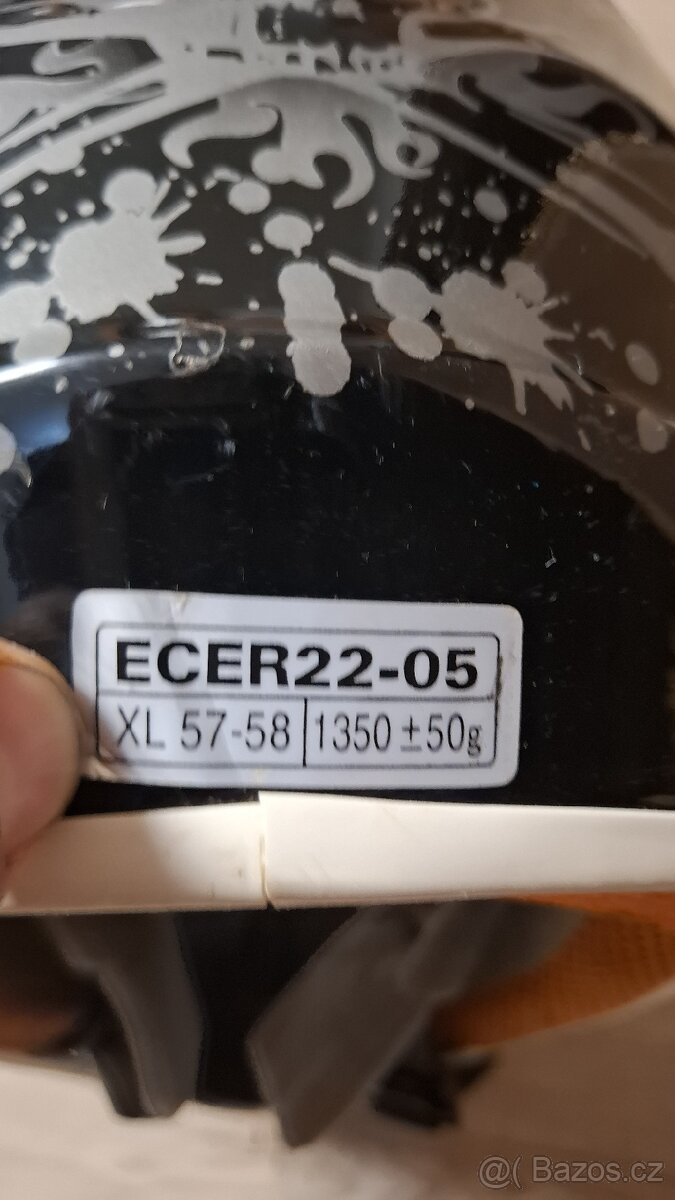 Dětská helma na motorku - 4