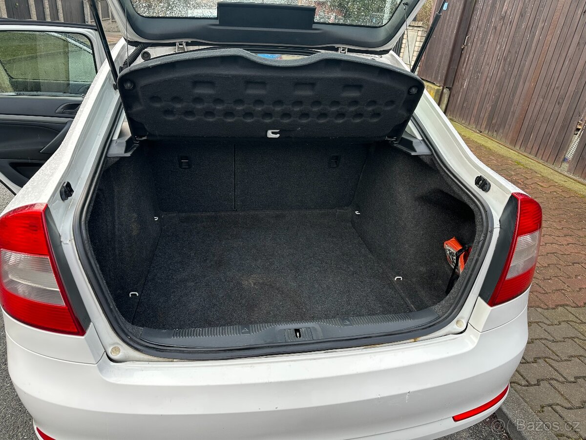 Škoda Octavia 2 Facelift 2.0 - 4