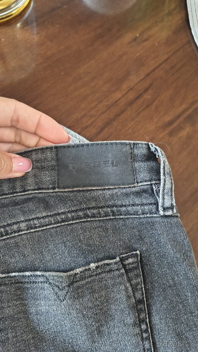 Dámské džíny Diesel, vel 25 - 4