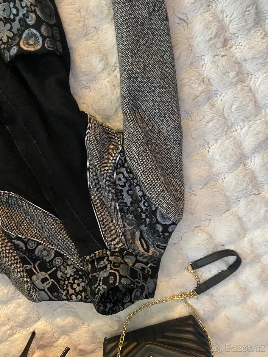 Desigual tvidovy kasmirovy vlneny cerny kabat 38 - 4