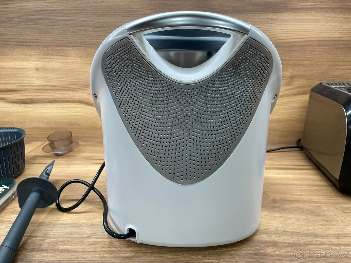 Vorwerk Thermomix TM5 + příslušenství - 4