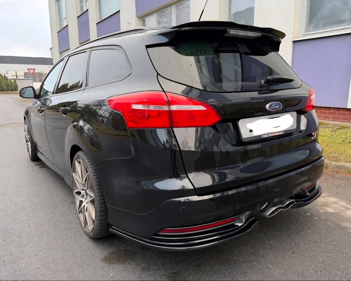 Ford Focus ST 250 ecoboost - 4