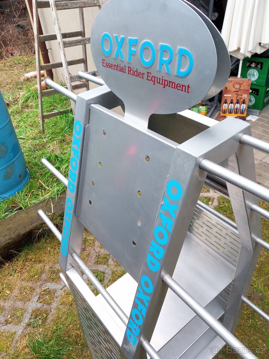 Stojan na řetězy - 4