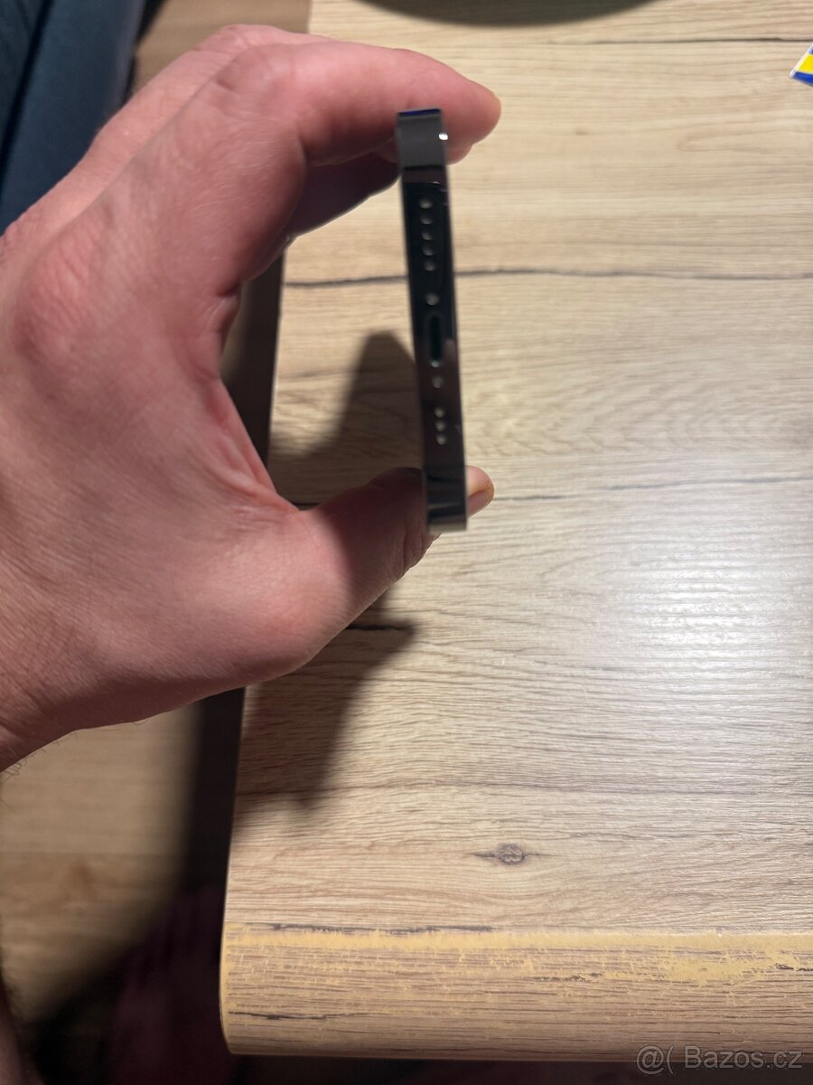 iPhone 13 Pro 128 GB – grafitová - 4