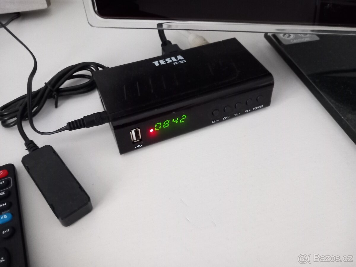 Televize Samsung 32" + set-top box Tesla - 4